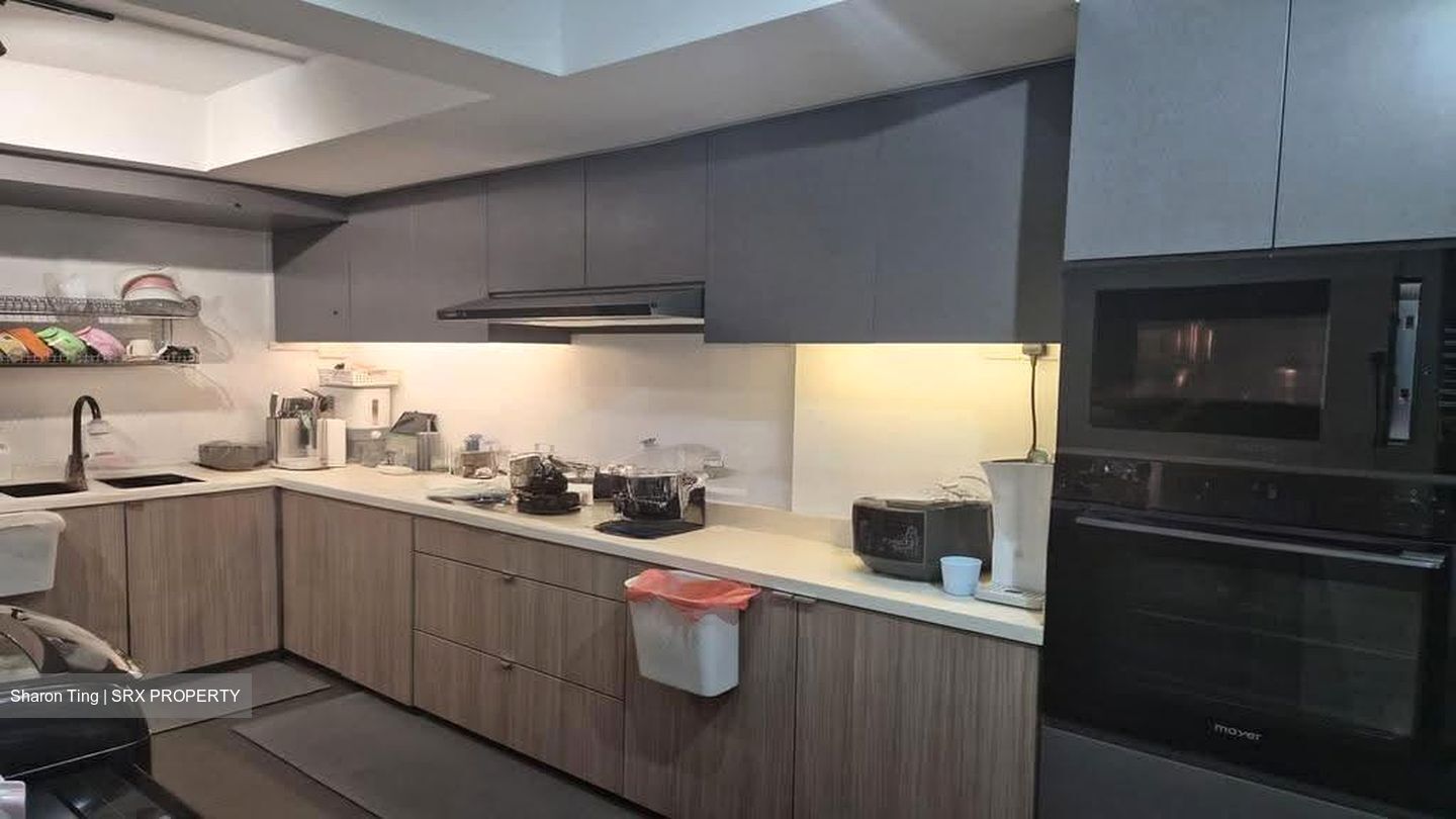 Blk 227 Jurong East Street 21 (Jurong East), HDB 5 Rooms #610977341